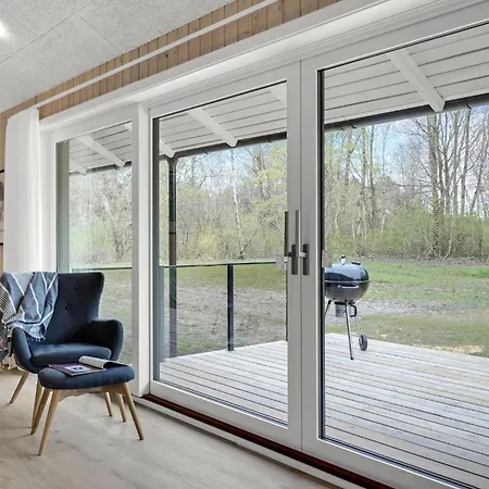 3 Bedroom Pet Friendly In