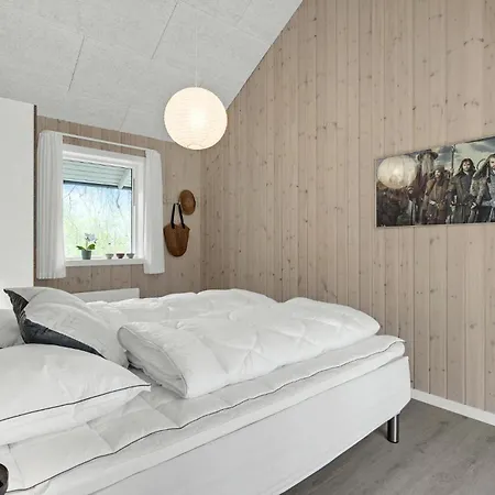3 Bedroom Pet Friendly In Prázdninový dům *